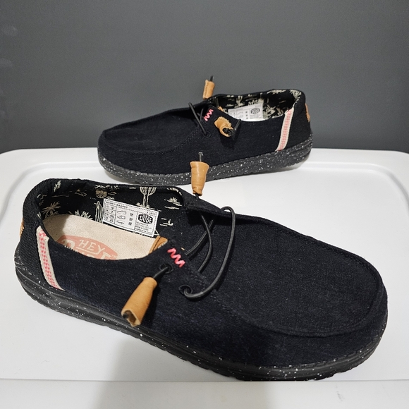 Hey Dude Wendy Washed Shoes - Picture 1 of 14